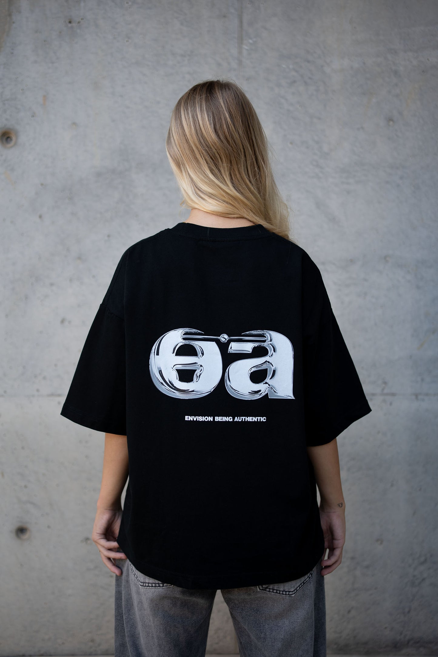 Signature T-shirt